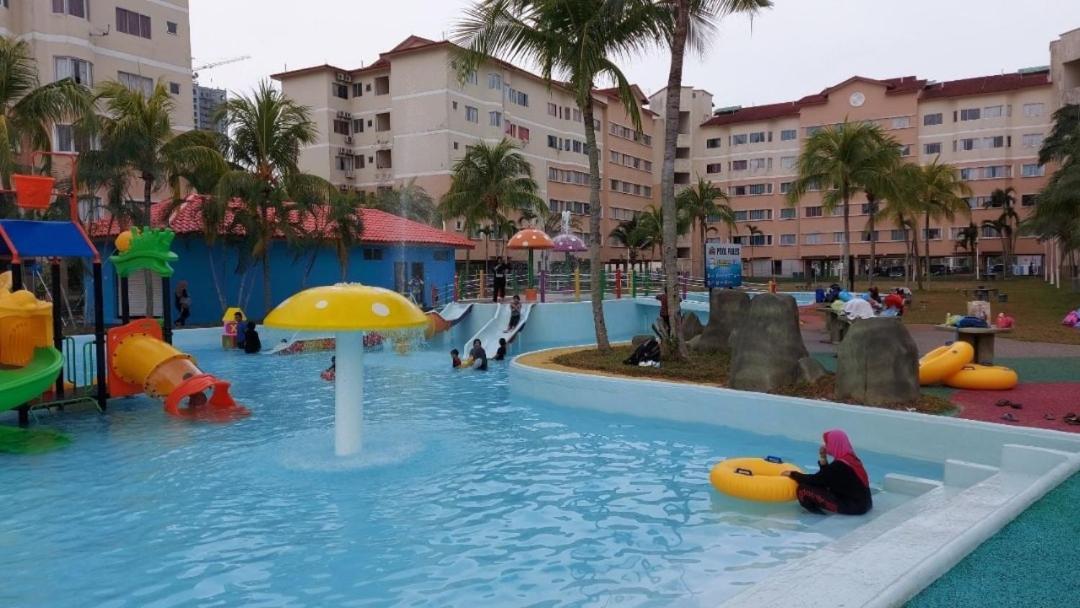 Delima Hotel & Homestay ポートディクソン エクステリア 写真