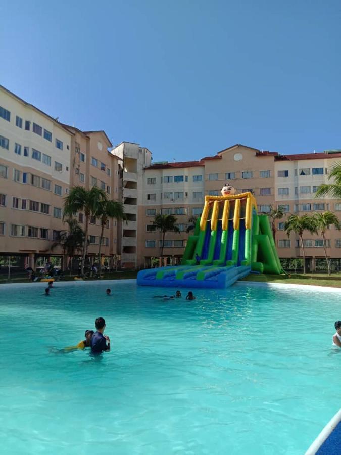 Delima Hotel & Homestay ポートディクソン エクステリア 写真